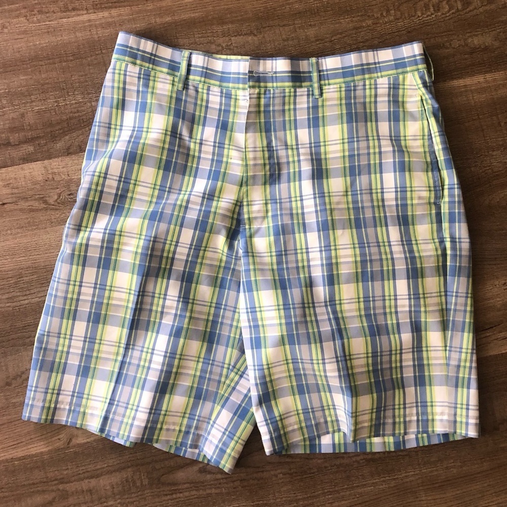 Pro Tour Plaid Flat Front Golf Shorts Size 34